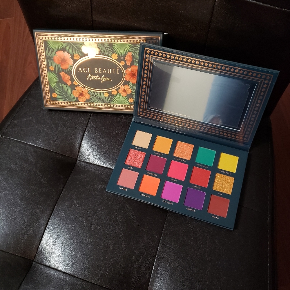 Ace Beaute eyeshadow pallette